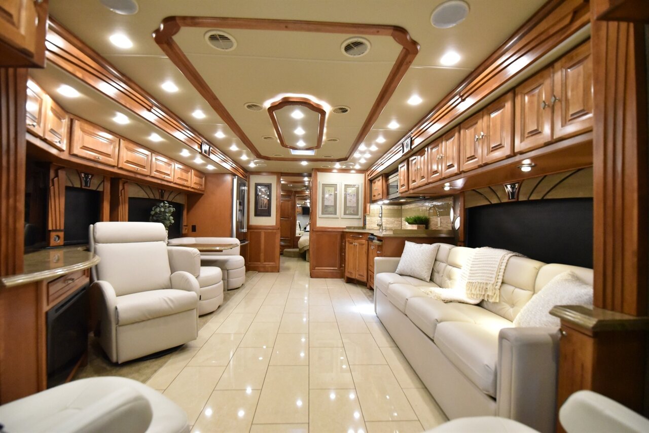 2016 Tiffin Phaeton 36GH   - Photo 37 - Orange, CA 92867