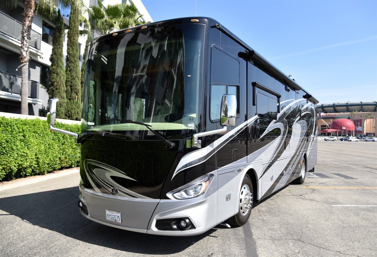 2016 Tiffin Phaeton 36GH   - Photo 12 - Orange, CA 92867