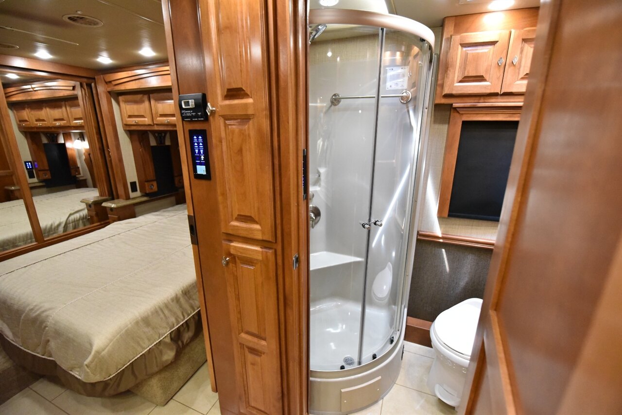 2016 Tiffin Phaeton 36GH   - Photo 66 - Orange, CA 92867