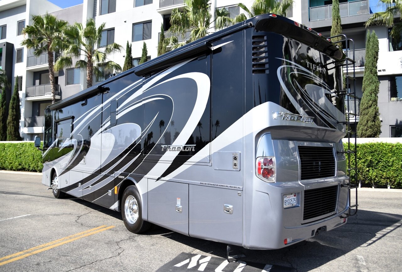 2016 Tiffin Phaeton 36GH   - Photo 10 - Orange, CA 92867