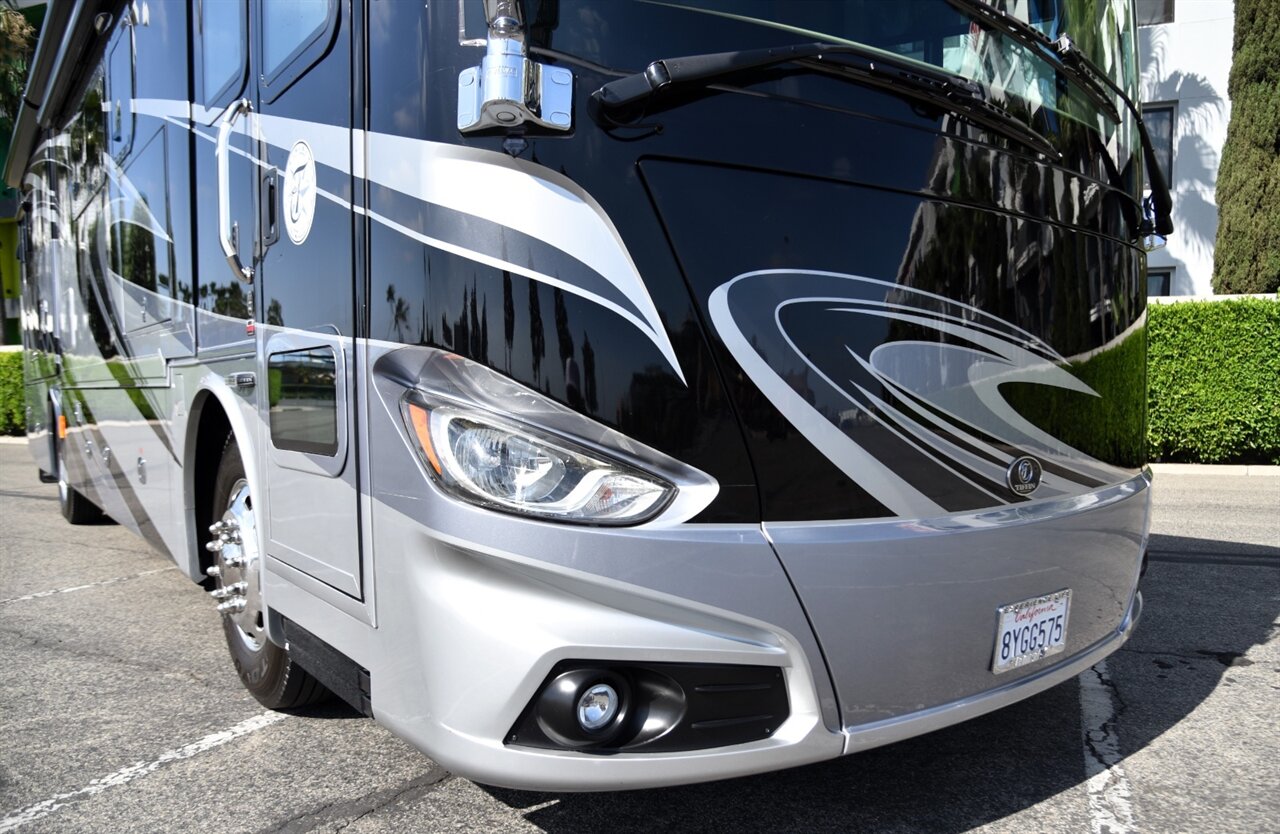 2016 Tiffin Phaeton 36GH   - Photo 7 - Orange, CA 92867