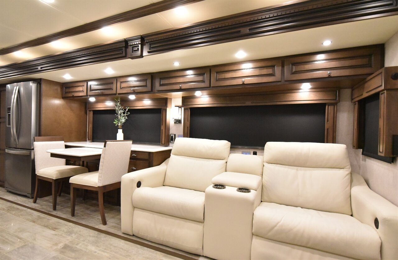 2021 Newmar Dutch Star 4362   - Photo 6 - Orange, CA 92867