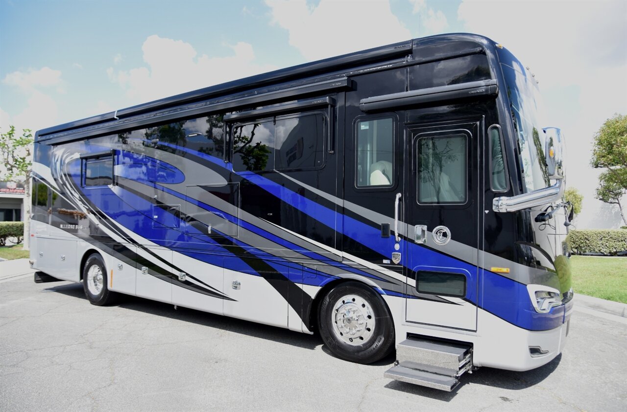 2023 Tiffin Allegro Bus   - Photo 12 - Orange, CA 92867