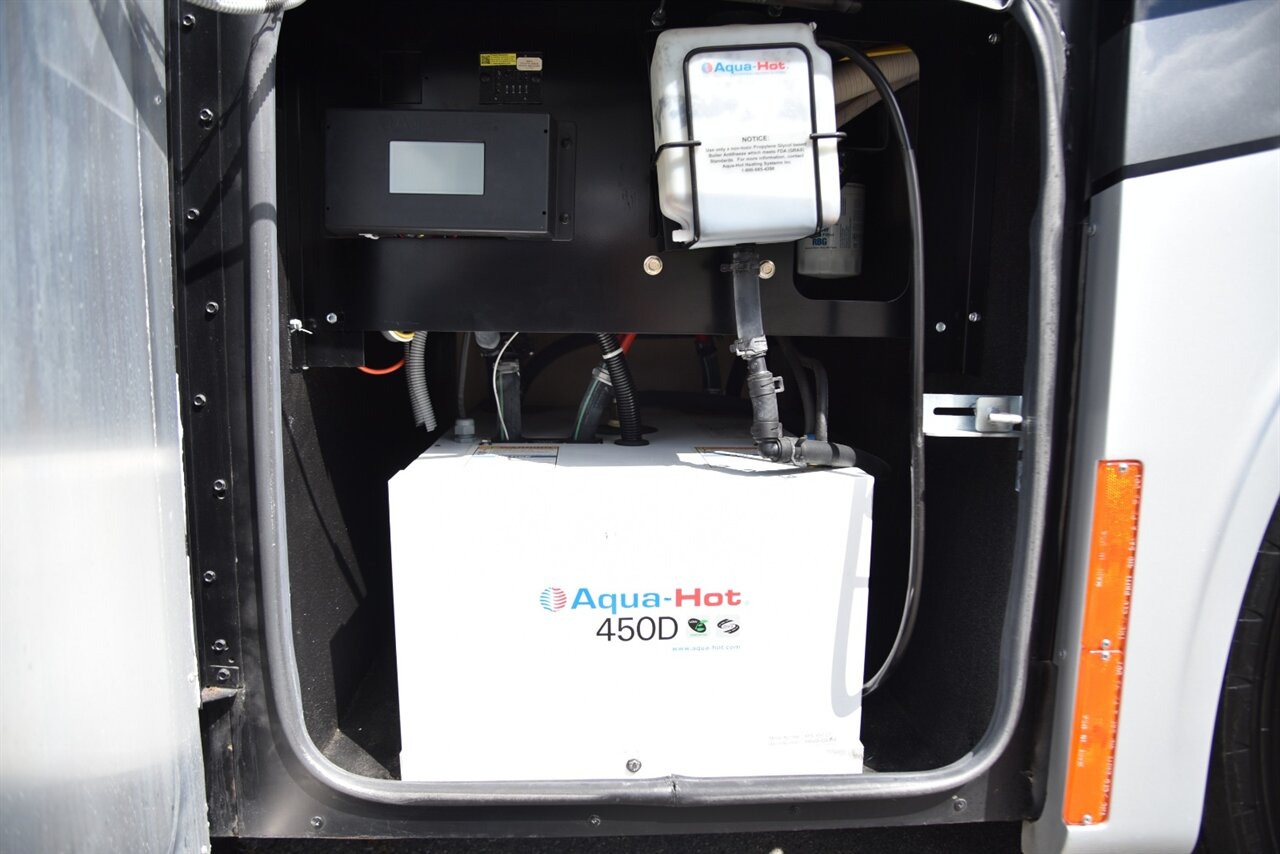 2023 Tiffin Allegro Bus   - Photo 47 - Orange, CA 92867