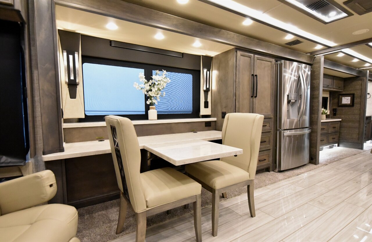 2023 Tiffin Allegro Bus   - Photo 16 - Orange, CA 92867