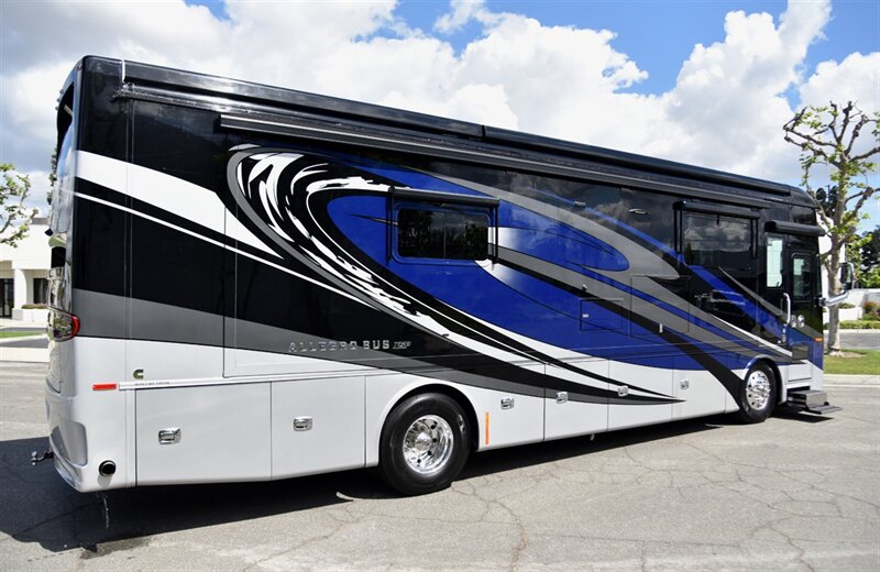 2023 Tiffin Allegro Bus   - Photo 1 - Orange, CA 92867