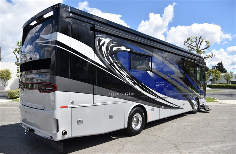 2023 Tiffin Allegro Bus   - Photo 2 - Orange, CA 92867