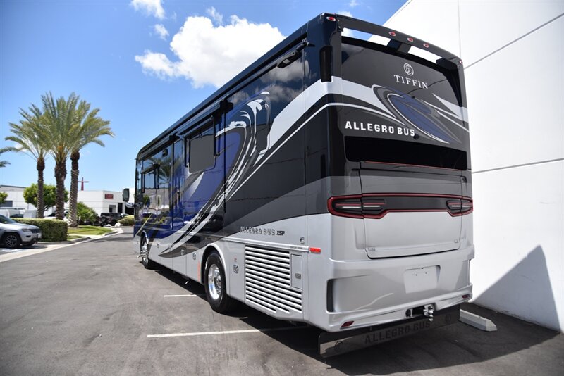 2023 Tiffin Allegro Bus - Photo 4 - Orange, CA 92867