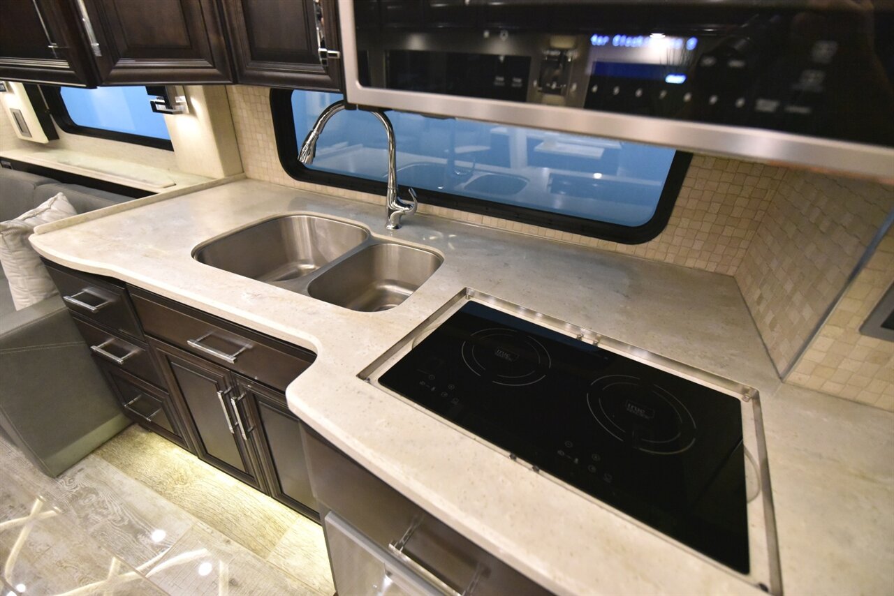 2020 Newmar Mountain Aire - Photo 45 - Orange, CA 92867