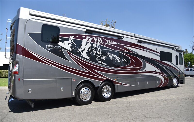 2022 Fleetwood Discovery  