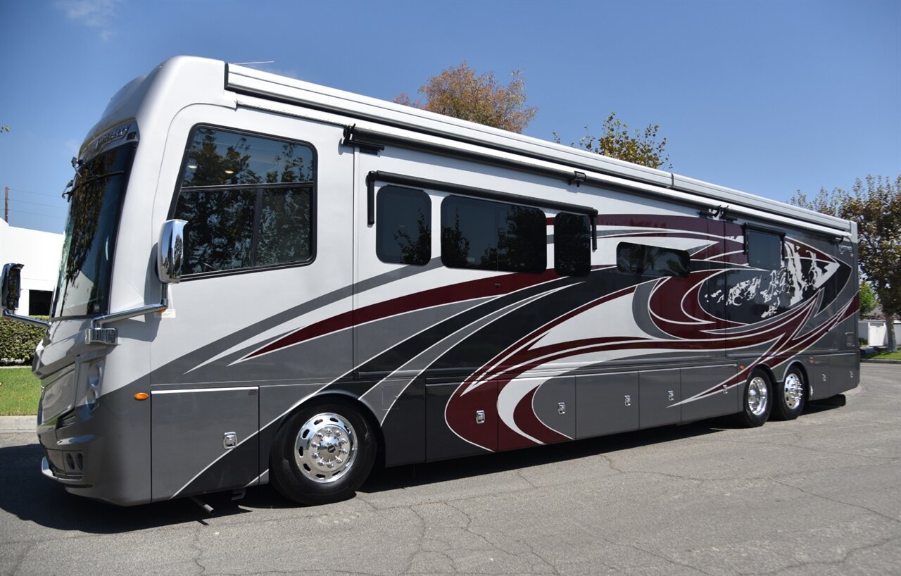 2022 Fleetwood Discovery - Photo 8 - Orange, CA 92867