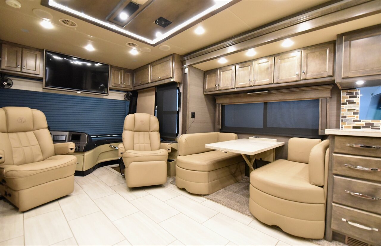 2022 Tiffin Allegro Red 33A - Photo 28 - Orange, CA 92867