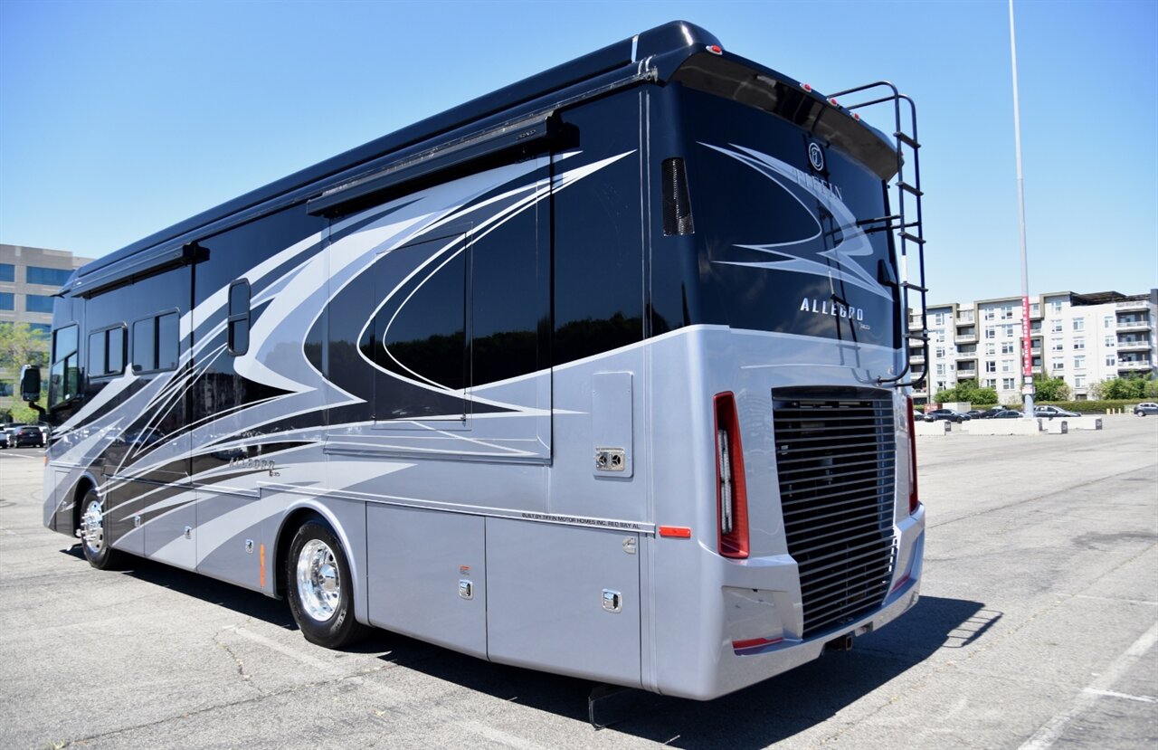 2022 Tiffin Allegro Red 33A - Photo 5 - Orange, CA 92867