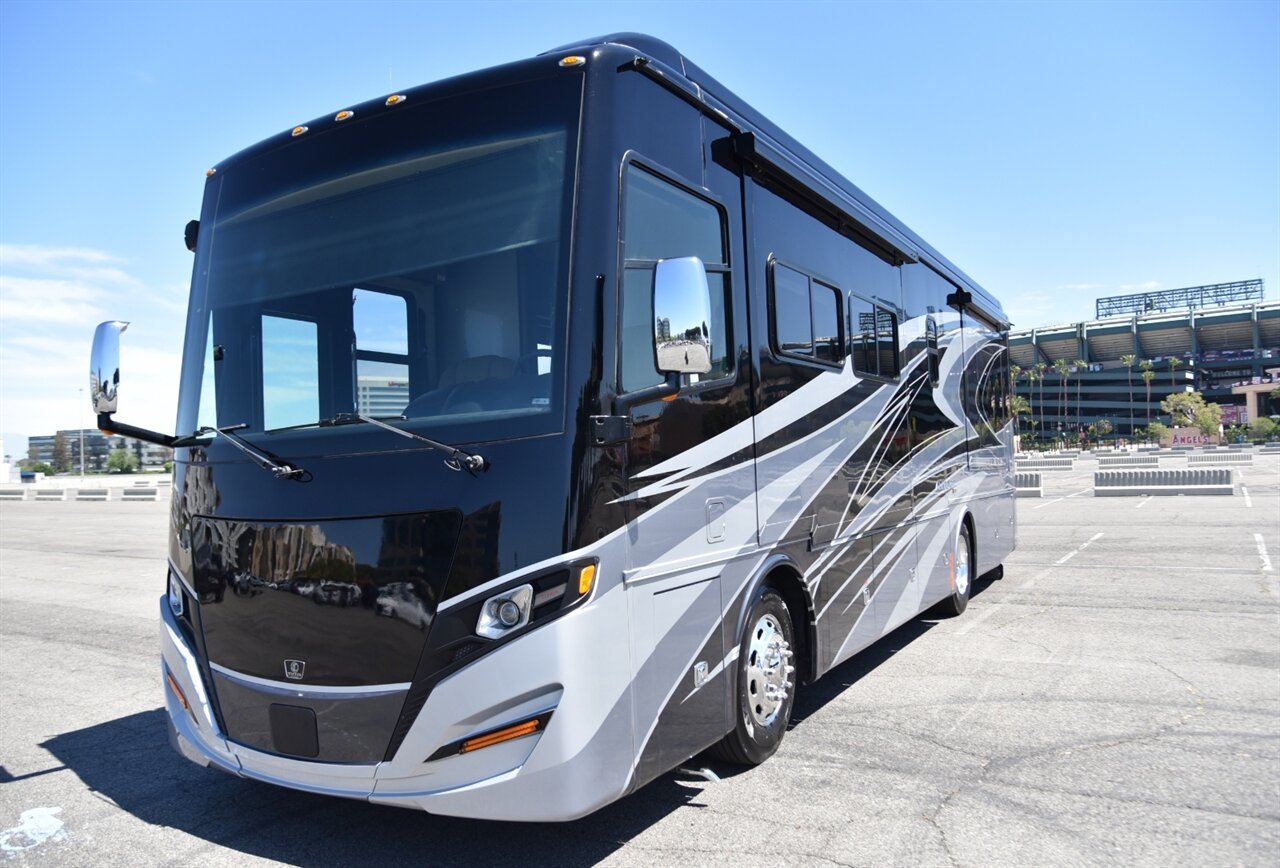 2022 Tiffin Allegro Red 33A - Photo 9 - Orange, CA 92867