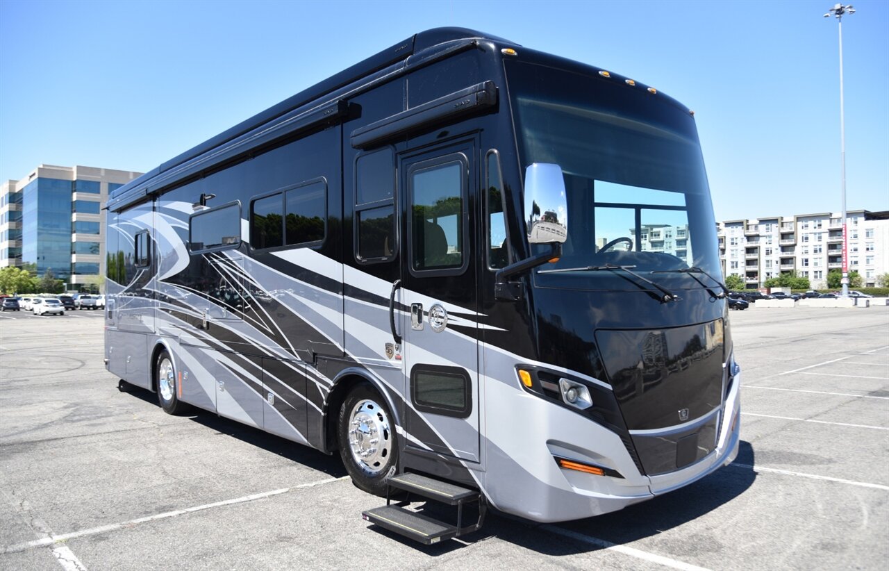 2022 Tiffin Allegro Red 33A - Photo 11 - Orange, CA 92867