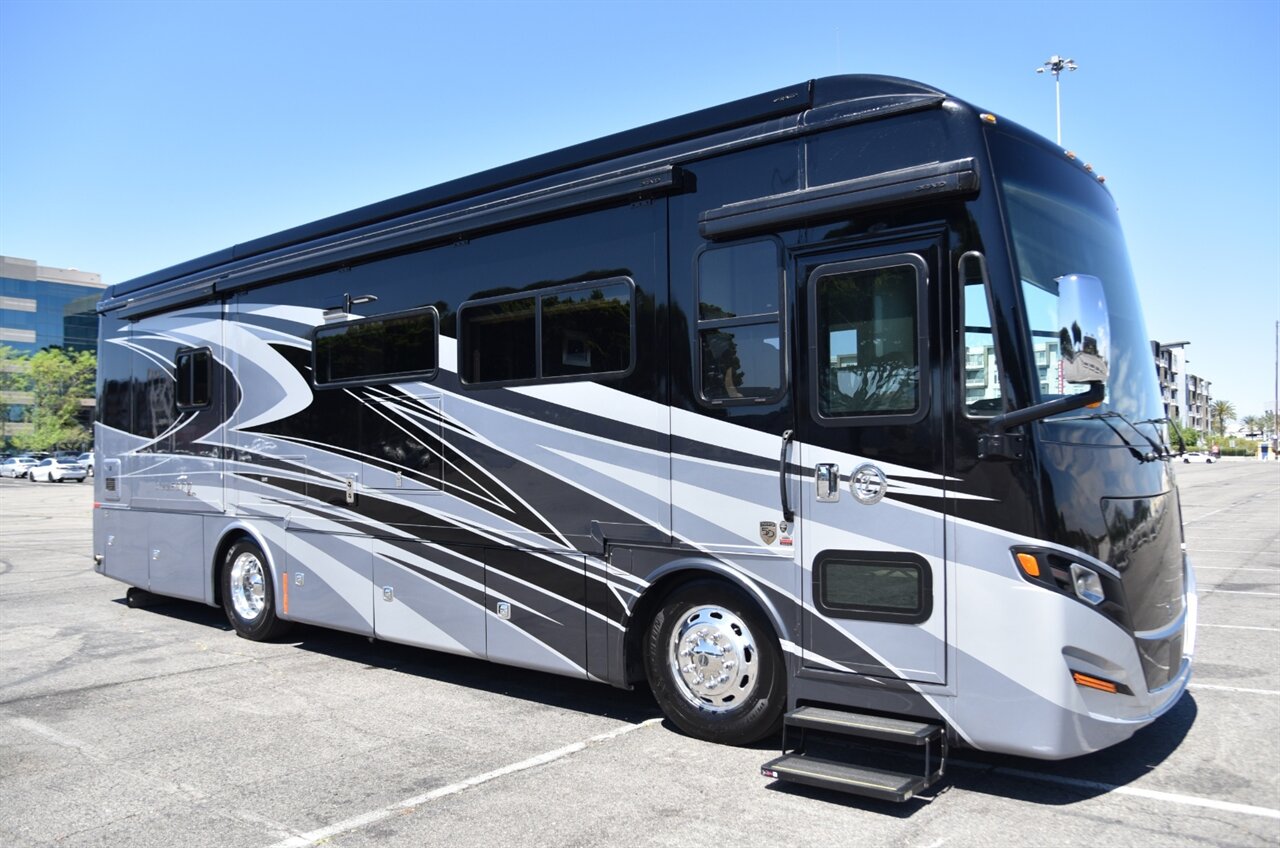 2022 Tiffin Allegro Red 33A - Photo 12 - Orange, CA 92867