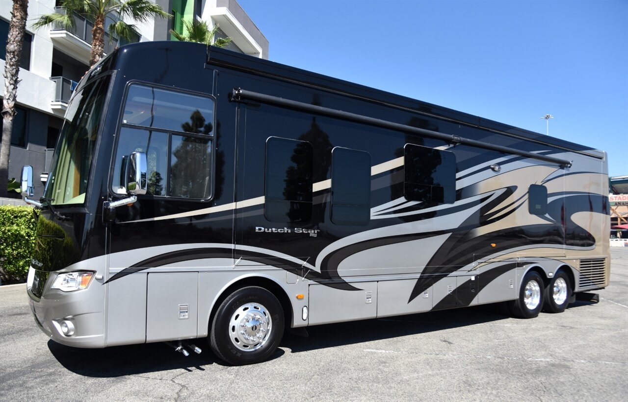 2015 Newmar Dutch Star 4018 - Photo 17 - Orange, CA 92867