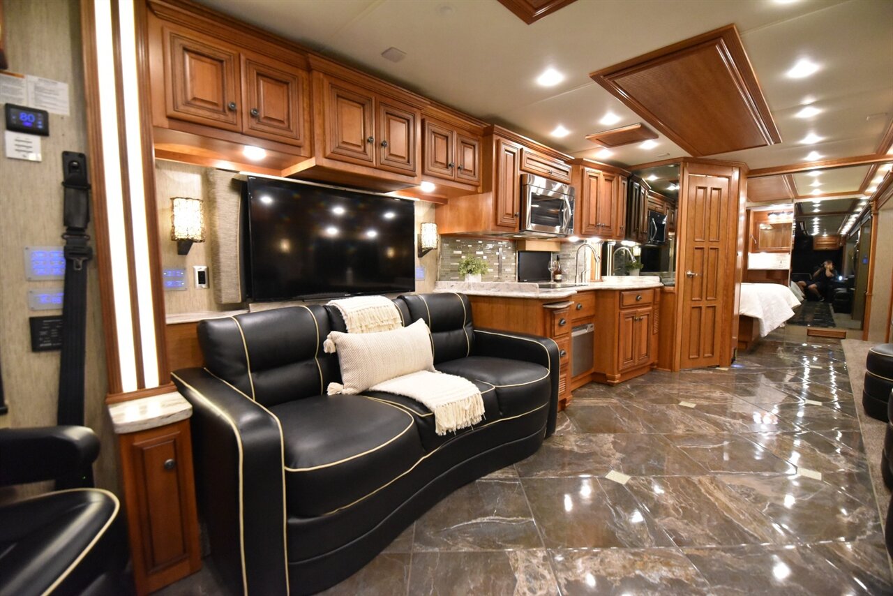 2015 Newmar Dutch Star 4018 - Photo 48 - Orange, CA 92867