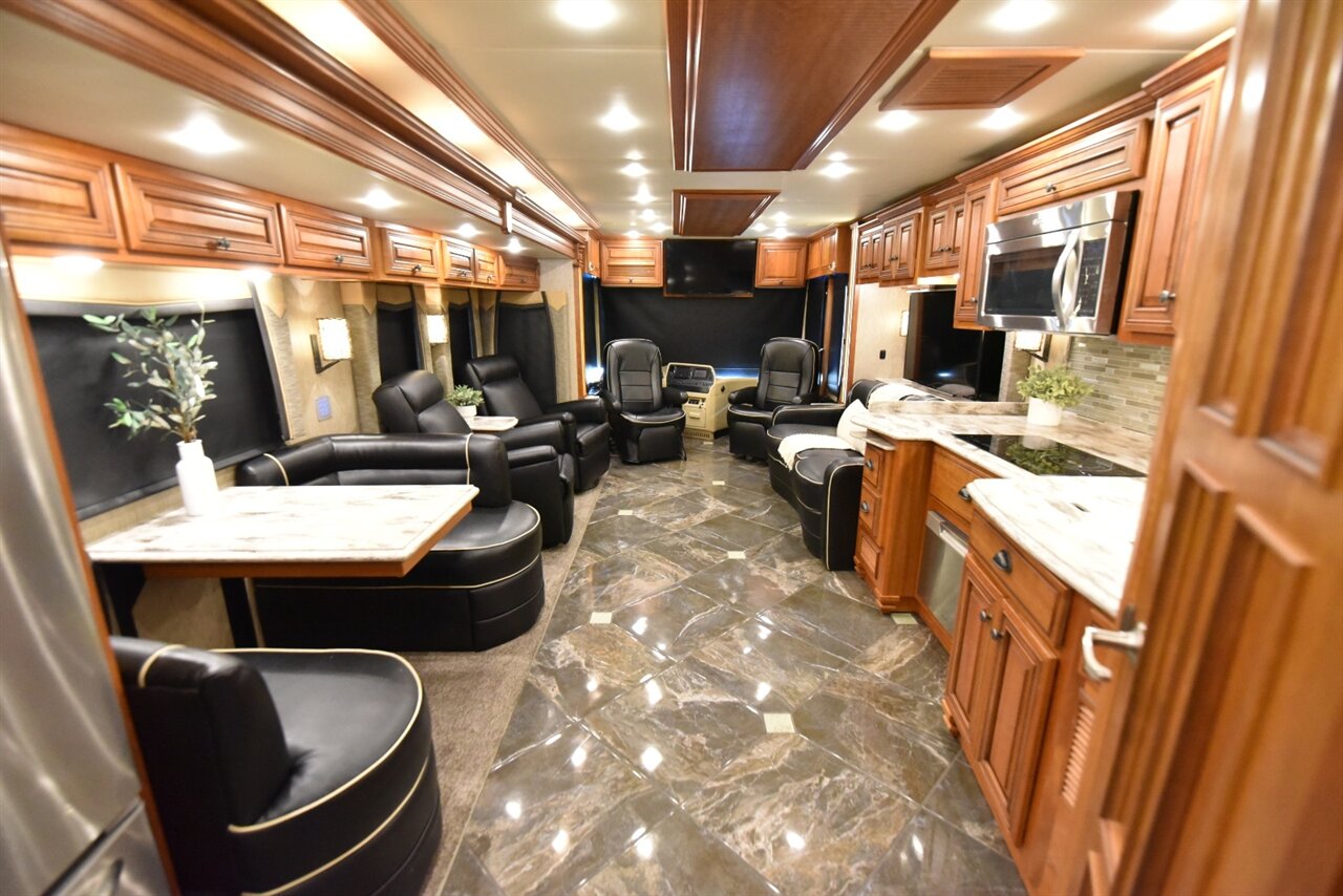 2015 Newmar Dutch Star 4018 - Photo 81 - Orange, CA 92867