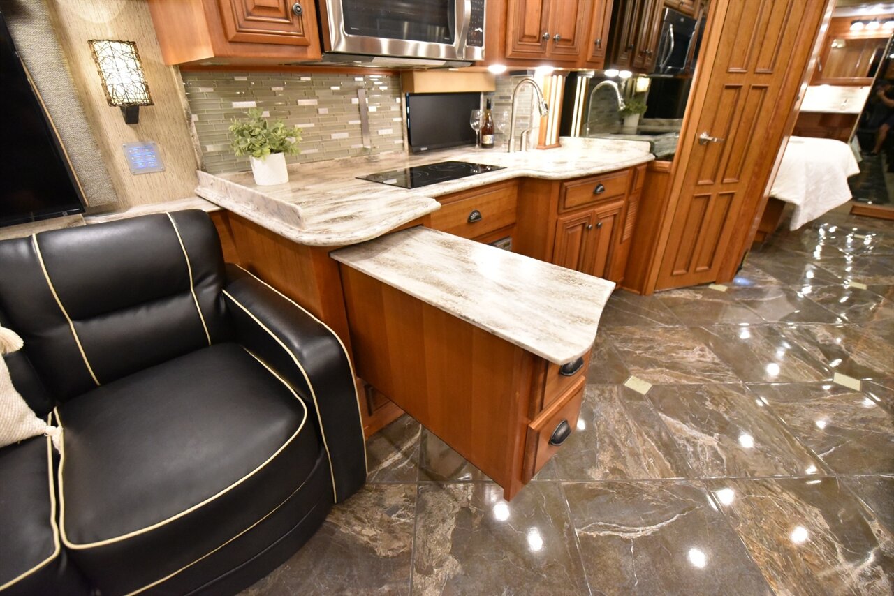 2015 Newmar Dutch Star 4018 - Photo 59 - Orange, CA 92867