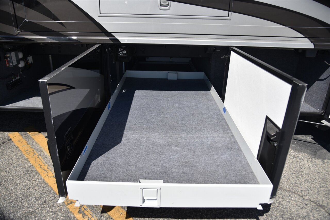 2015 Newmar Dutch Star 4018 - Photo 25 - Orange, CA 92867