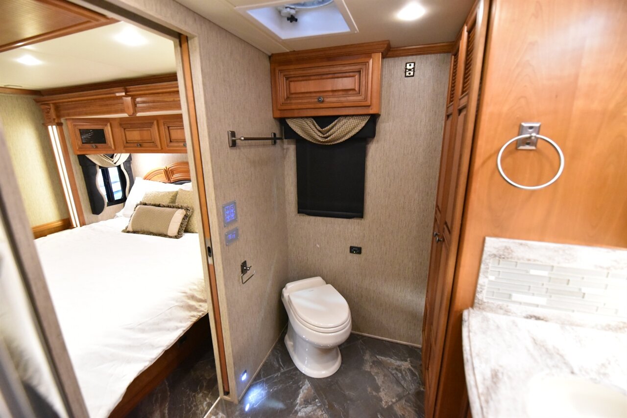 2015 Newmar Dutch Star 4018 - Photo 74 - Orange, CA 92867
