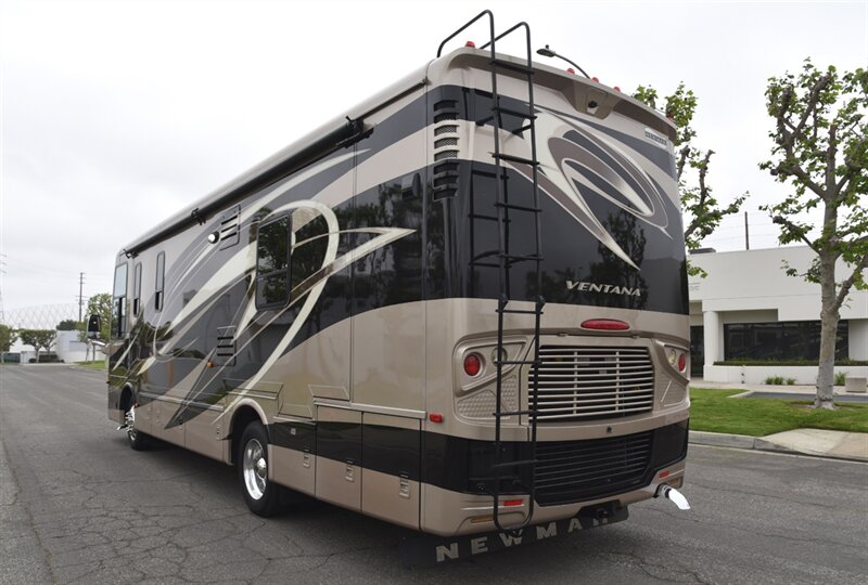 2013 Newmar Ventana - Photo 3 - Orange, CA 92867