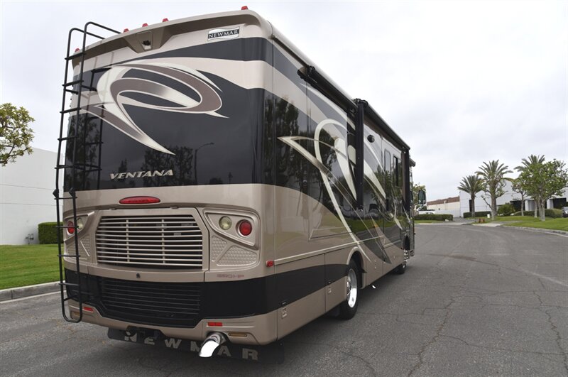 2013 Newmar Ventana - Photo 2 - Orange, CA 92867