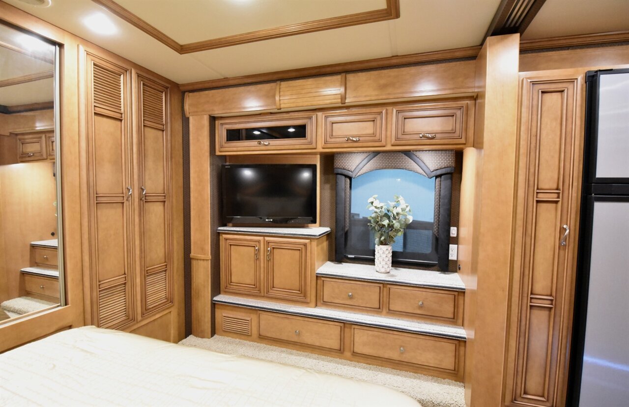 2013 Newmar Ventana - Photo 30 - Orange, CA 92867