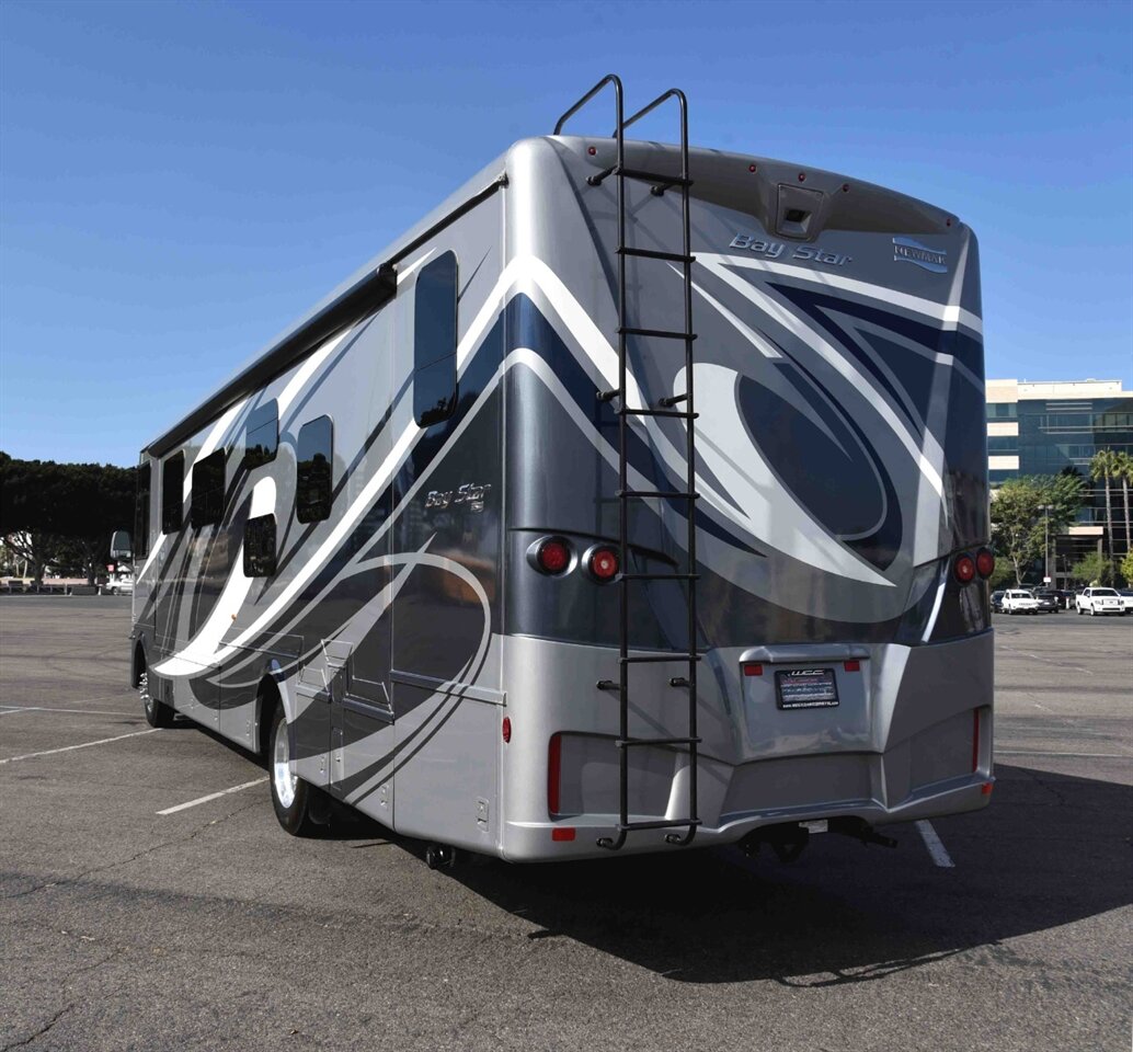 2021 NEWMAR BAYSTAR 3616 - Photo 13 - Orange, CA 92867