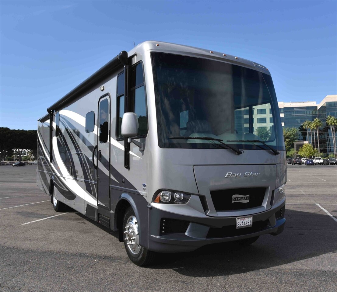 2021 NEWMAR BAYSTAR 3616 - Photo 7 - Orange, CA 92867