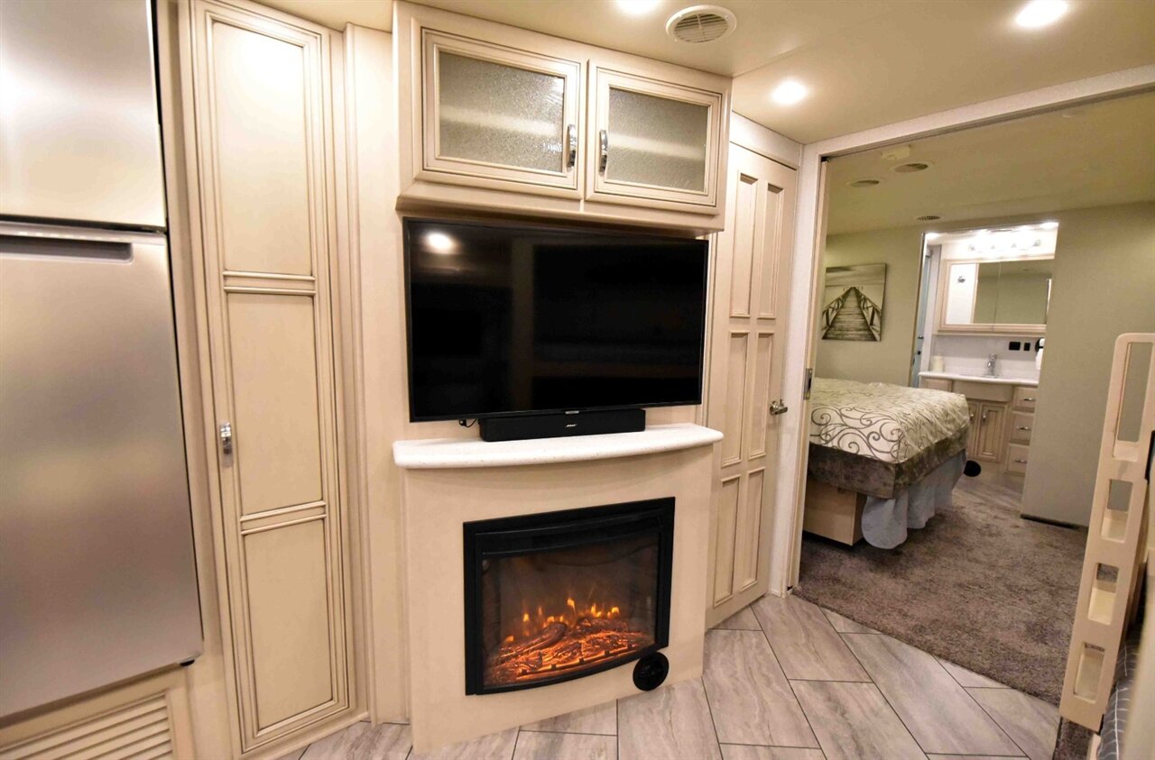 2021 NEWMAR BAYSTAR 3616 - Photo 36 - Orange, CA 92867