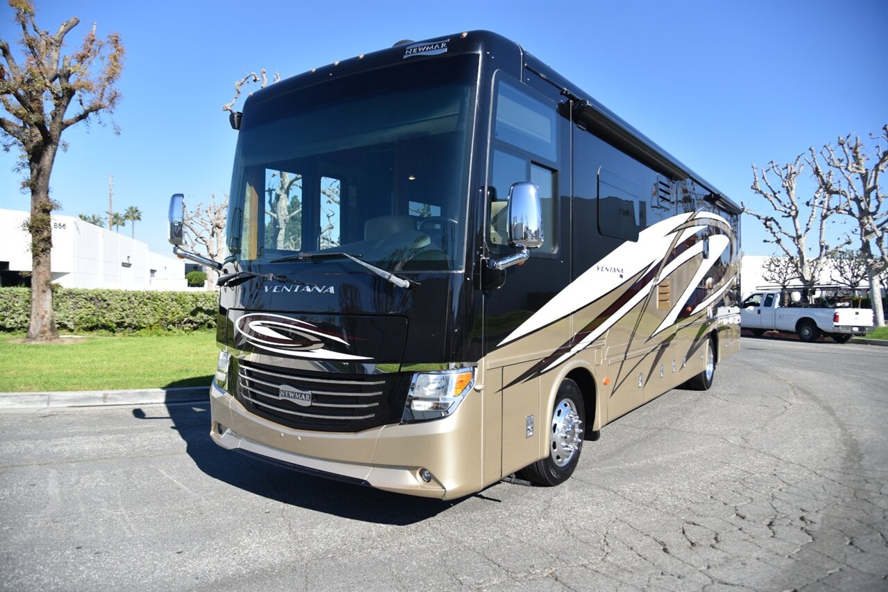 2017 Newmar Ventana 3724 - Photo 9 - Orange, CA 92867