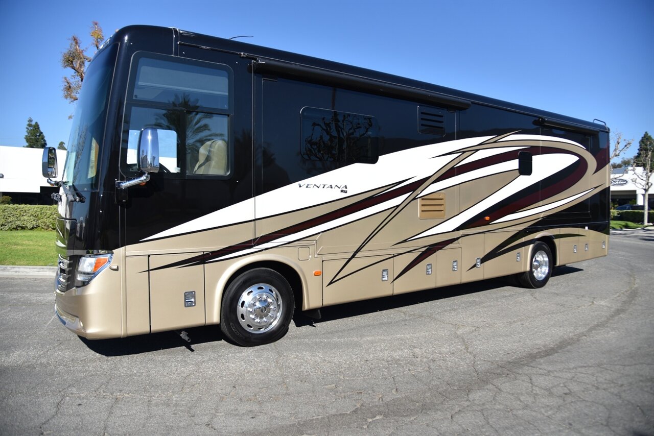 2017 Newmar Ventana 3724 - Photo 7 - Orange, CA 92867