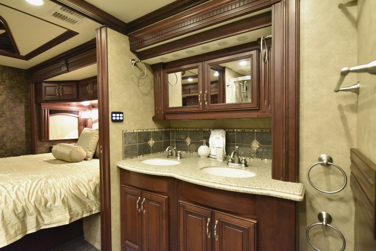 2013 American Eagle   - Photo 34 - Orange, CA 92867