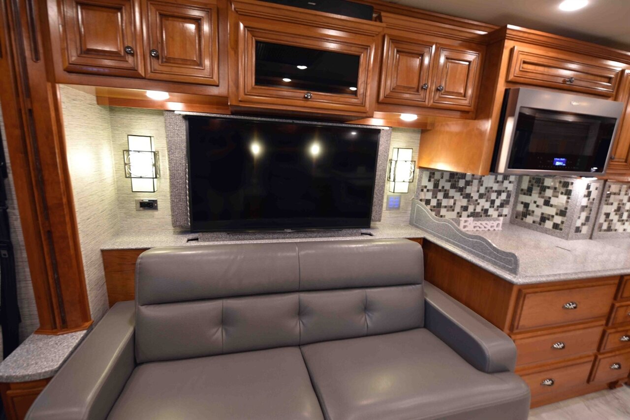 2018 Newmar Dutch star 4327   - Photo 25 - Orange, CA 92867