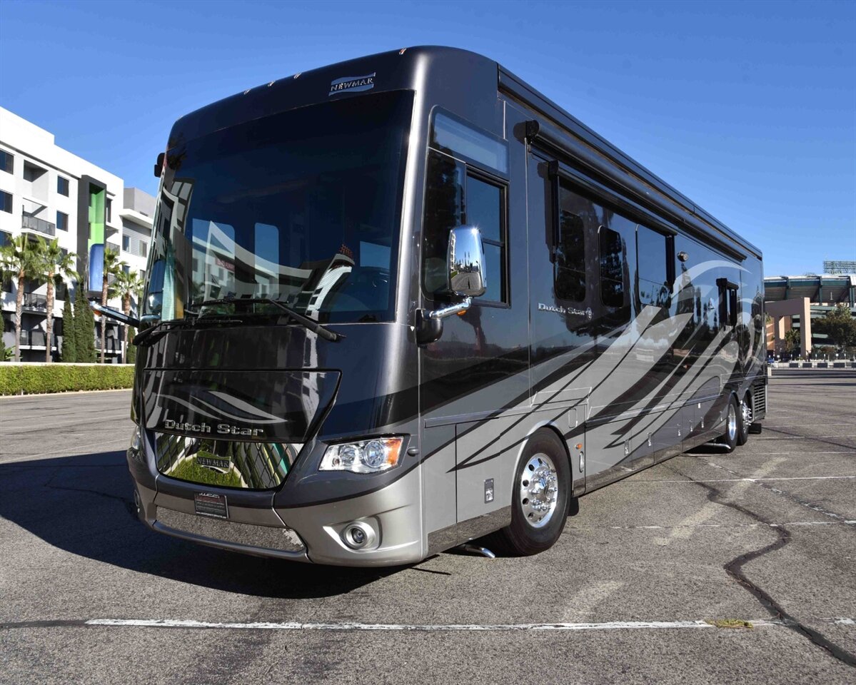 2018 Newmar Dutch star 4327   - Photo 8 - Orange, CA 92867