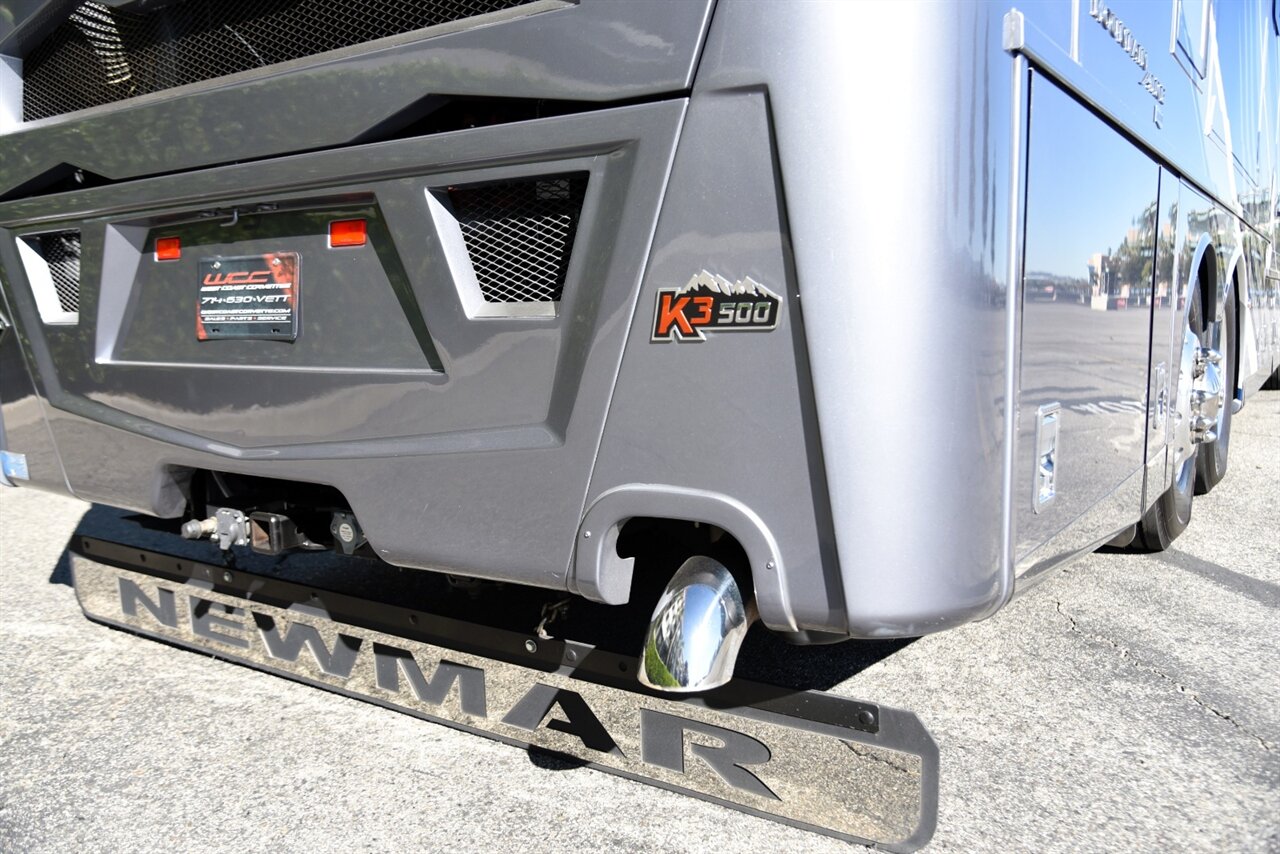 2020 Newmar Mountain Aire 4002 - Photo 20 - Orange, CA 92867