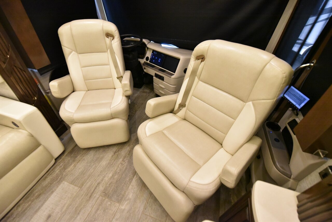 2020 Newmar Mountain Aire 4002 - Photo 78 - Orange, CA 92867