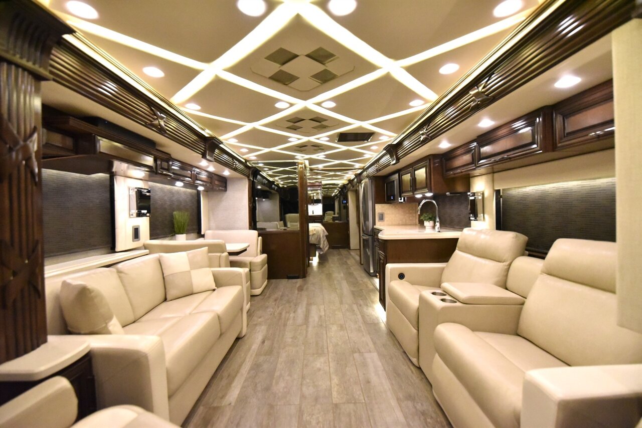 2020 Newmar Mountain Aire 4002 - Photo 46 - Orange, CA 92867