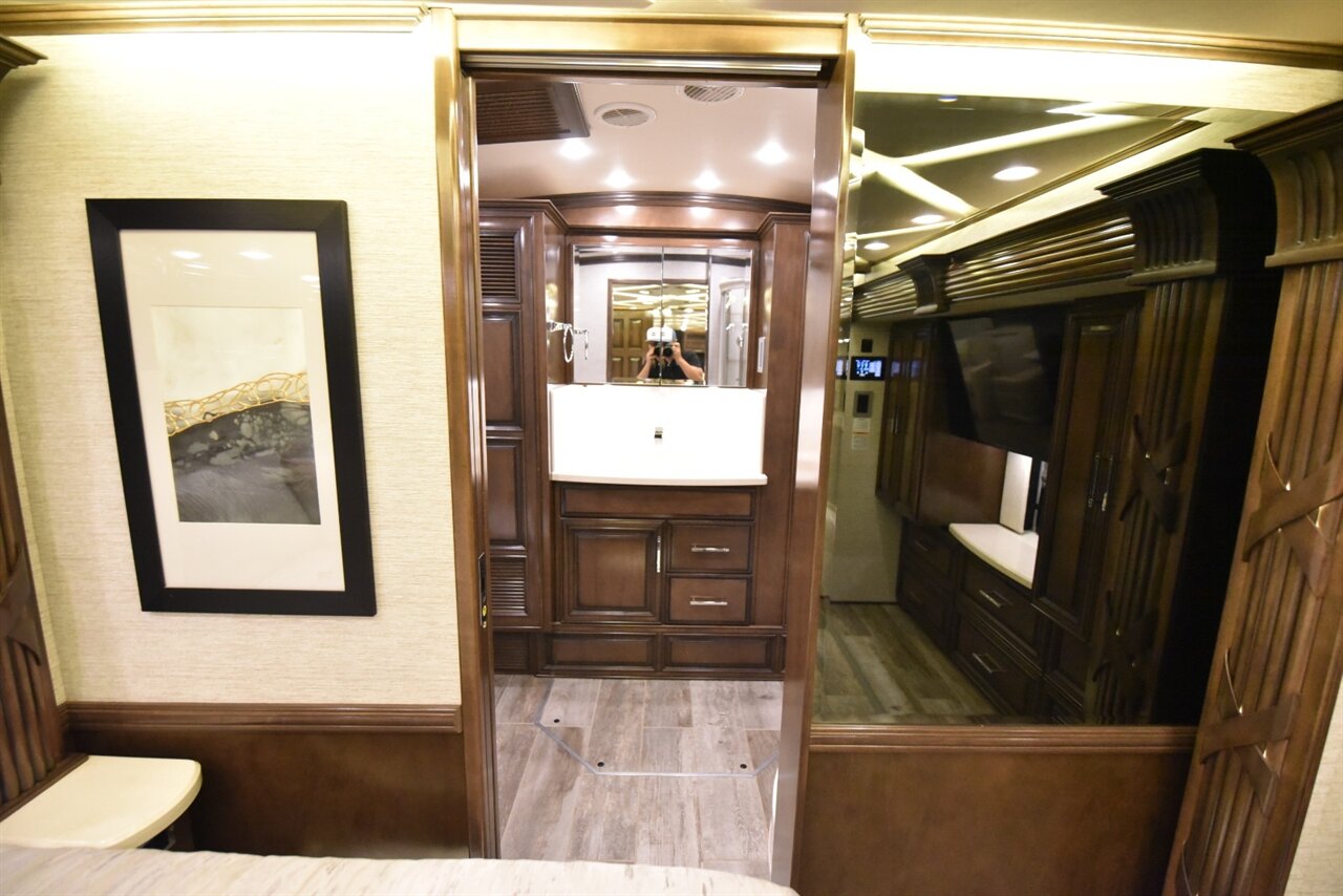 2020 Newmar Mountain Aire 4002 - Photo 68 - Orange, CA 92867