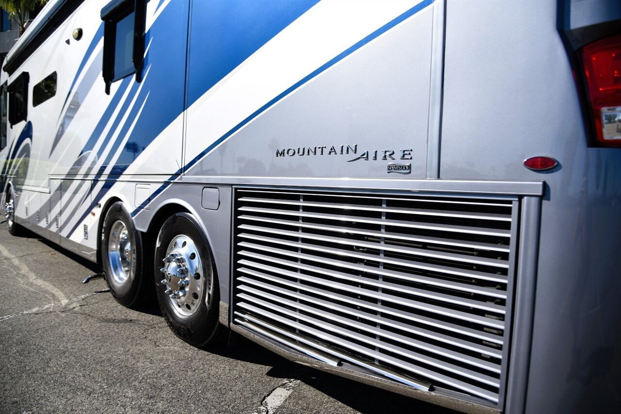 2020 Newmar Mountain Aire 4002 - Photo 17 - Orange, CA 92867