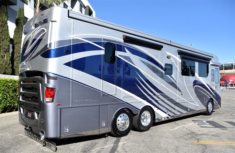 2020 Newmar Mountain Aire 4002 - Photo 3 - Orange, CA 92867