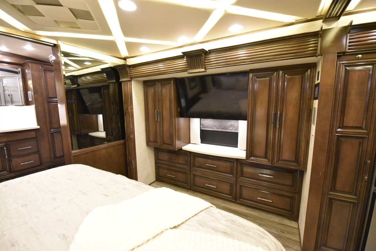 2020 Newmar Mountain Aire 4002 - Photo 65 - Orange, CA 92867