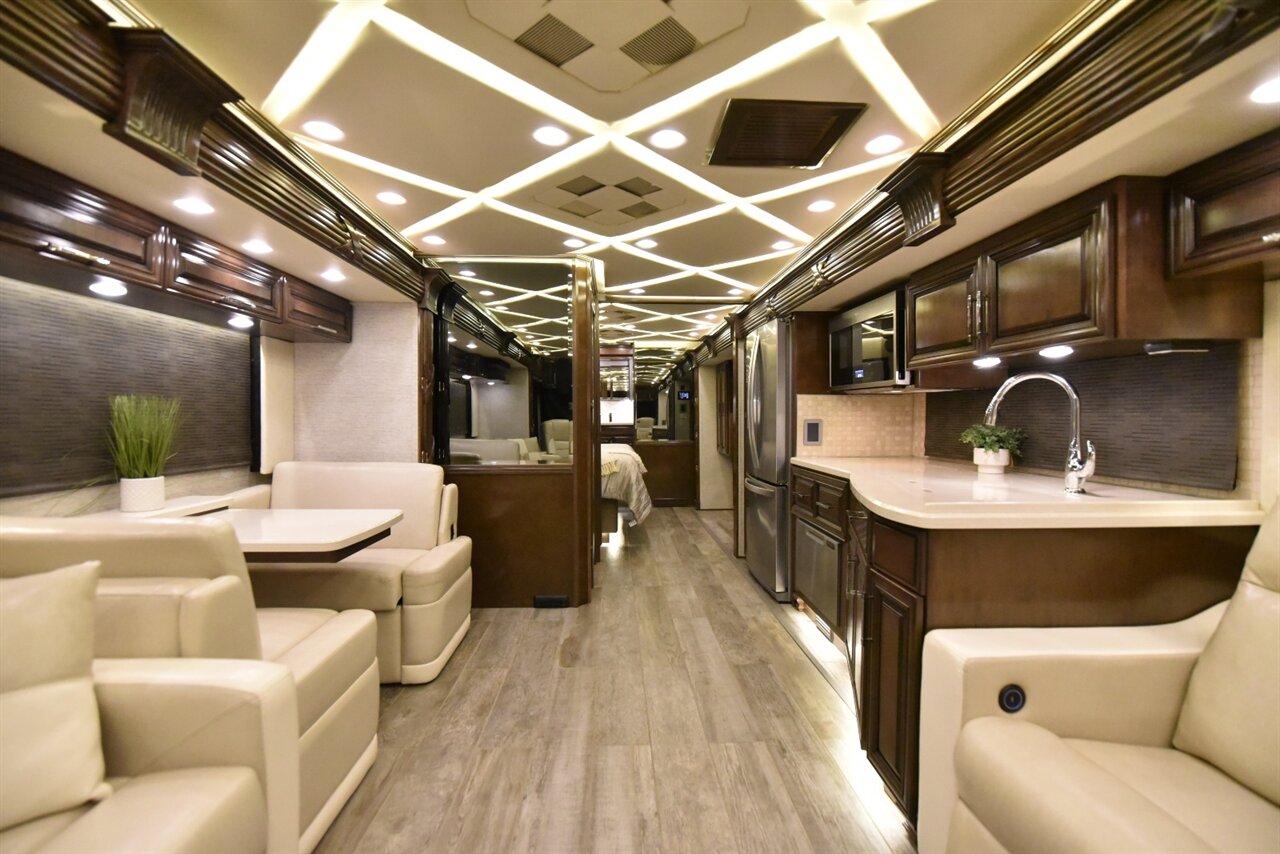 2020 Newmar Mountain Aire 4002 - Photo 51 - Orange, CA 92867