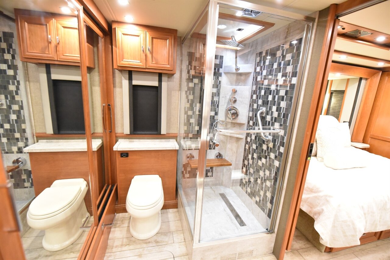 2019 Tiffin Allegro Bus 40IP   - Photo 75 - Orange, CA 92867