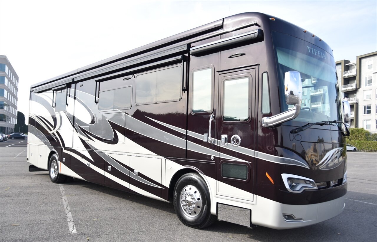 2019 Tiffin Allegro Bus 40IP   - Photo 5 - Orange, CA 92867