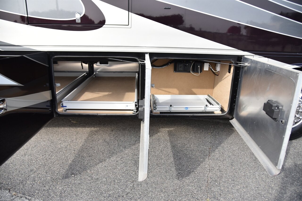 2019 Tiffin Allegro Bus 40IP   - Photo 15 - Orange, CA 92867