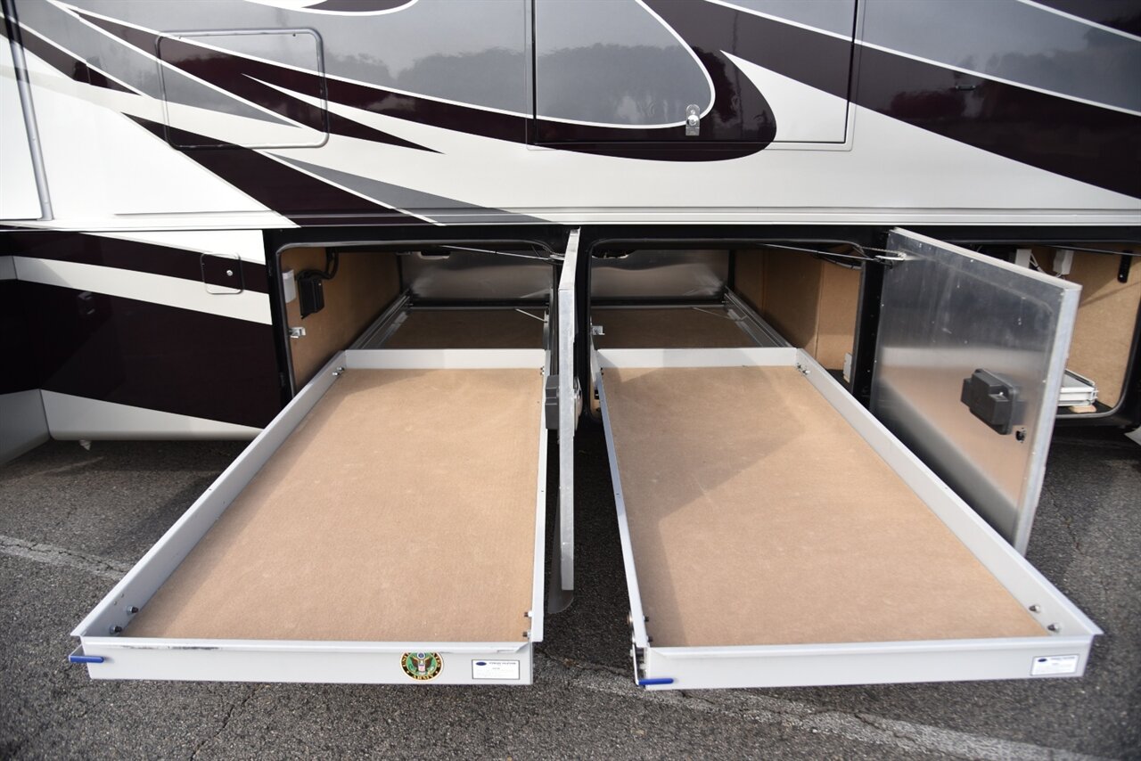 2019 Tiffin Allegro Bus 40IP   - Photo 18 - Orange, CA 92867