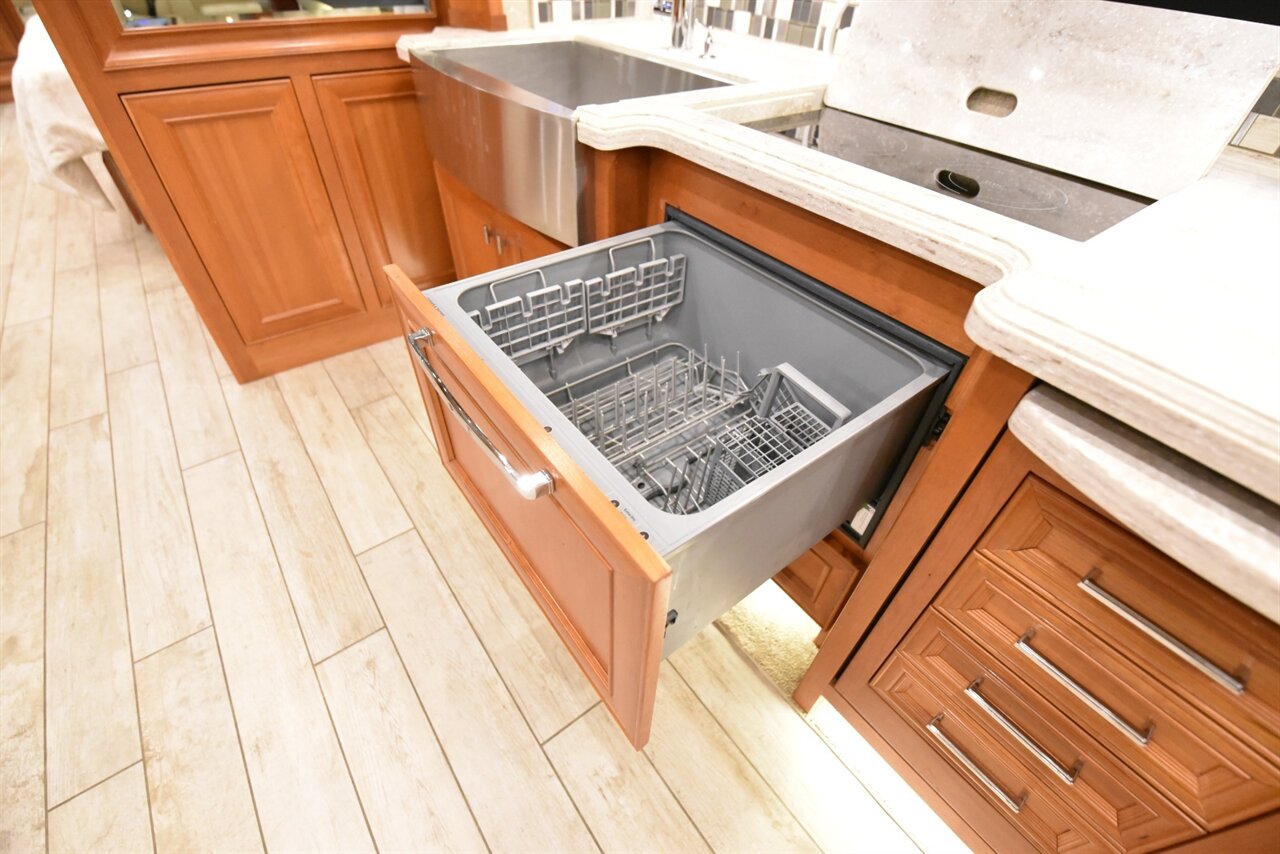 2019 Tiffin Allegro Bus 40IP   - Photo 57 - Orange, CA 92867